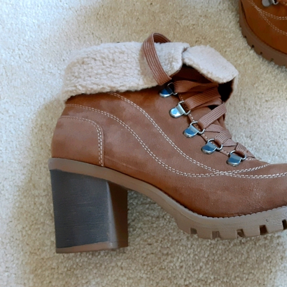 Women's boots